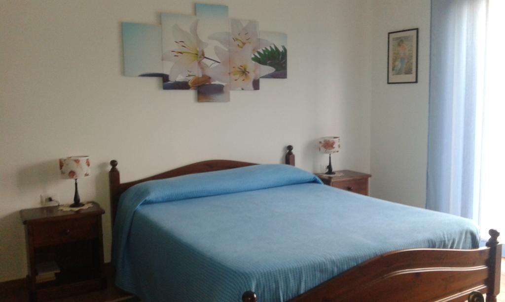 B&B La Coccarda CastellʼAlfero Quarto foto
